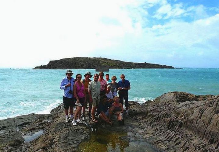 Tagalong tour group photo at the tip of Australia